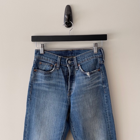 LEVI'S WEDGIE JEAN in Mid Blue - Picture 2 of 7